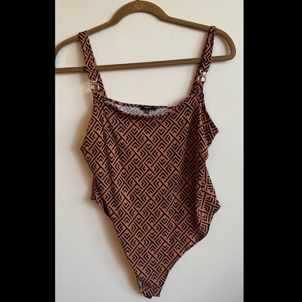 Rainbow bodysuit US size 3XL